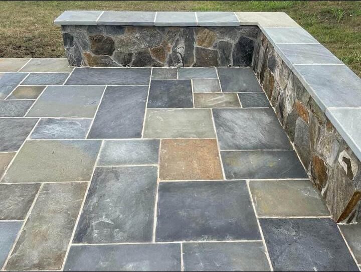 Flagstone Patio & Seat Wall